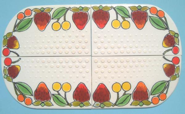 画像1: 浴槽のタイルマット　イチゴ